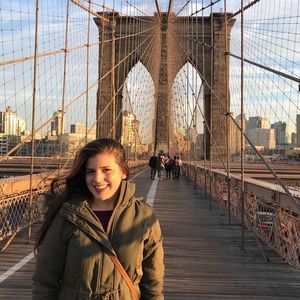 Meet your Posher, Leslie